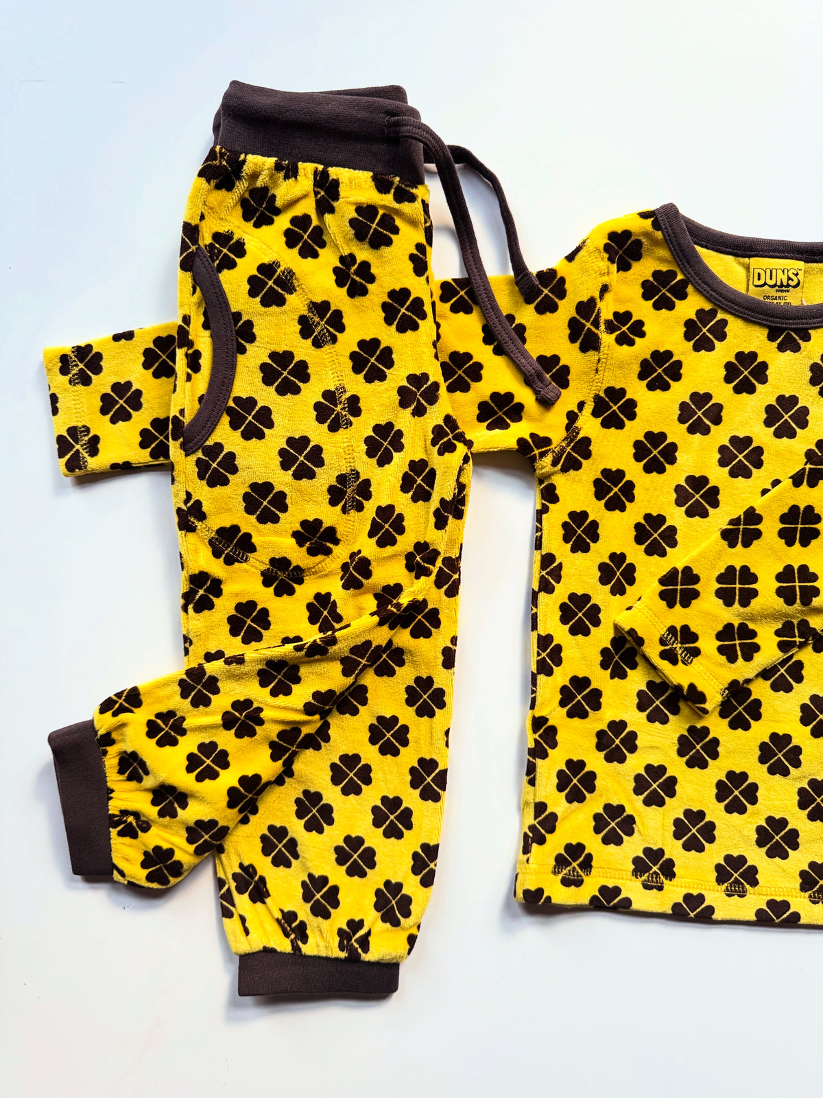 Duns Sweden - SET Pants + Longsleeve VELOURS Clover Yellow