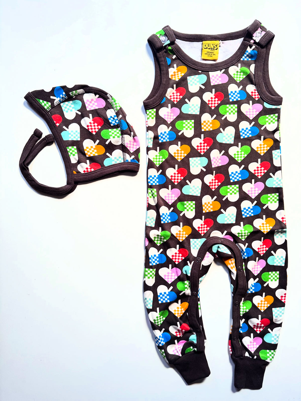 Duns Sweden - SET Dungarees + Babycap Hearts